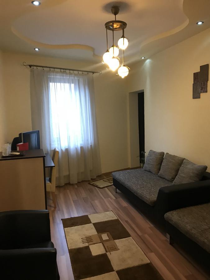 Pension Cleopatra Тыргу-Муреш Экстерьер фото