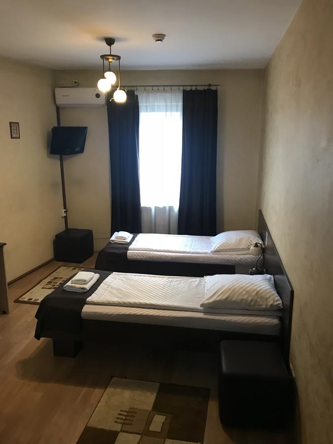 Pension Cleopatra Тыргу-Муреш Экстерьер фото